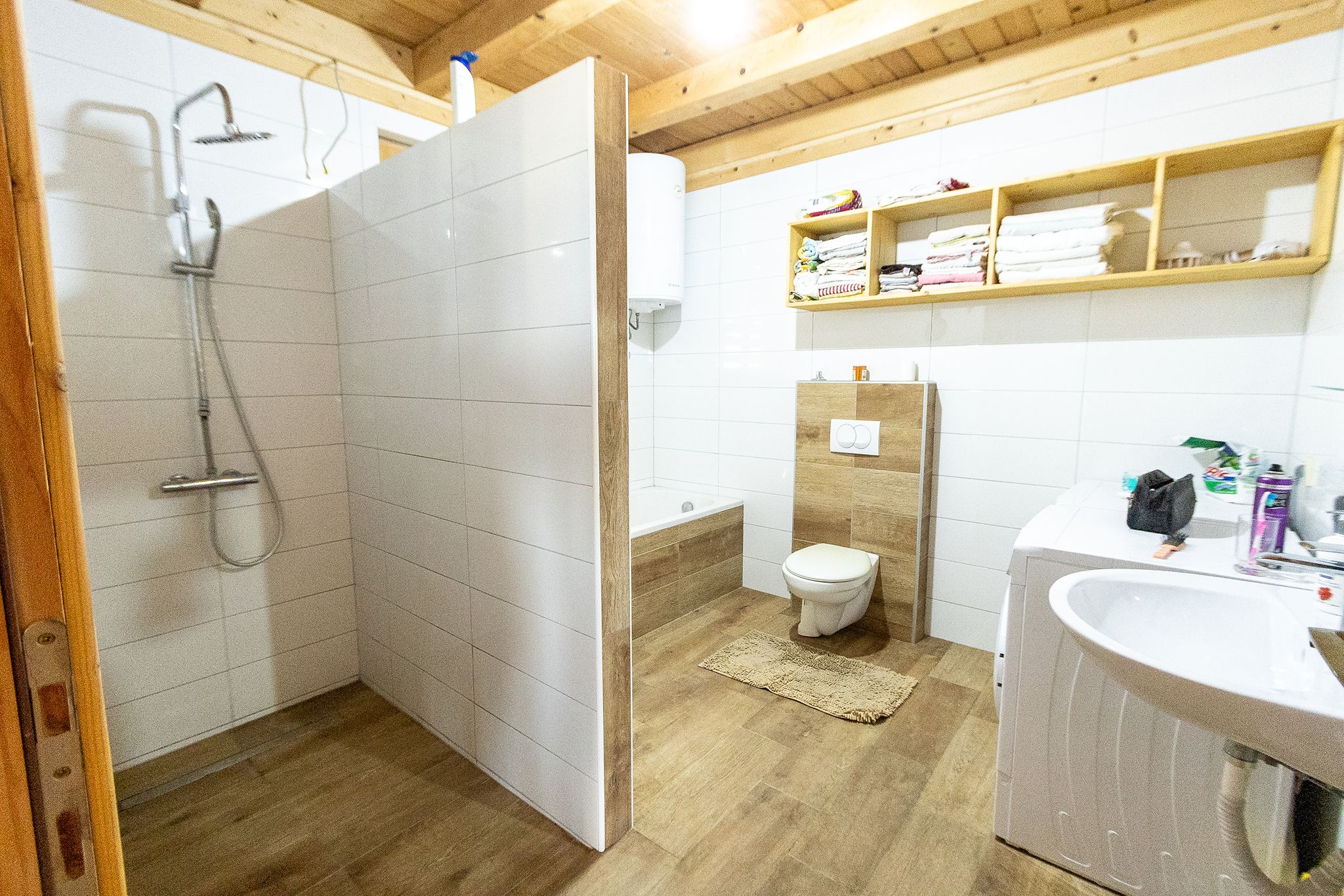 Bathroom shower